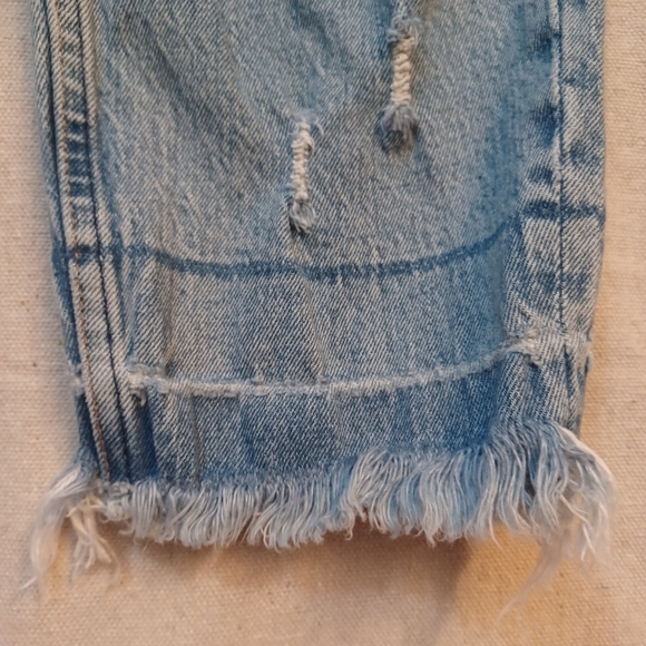 Abercrombie & Fitch The Mom High Rise Cropped Jeans Women's Size 12/Waist 31 - Picture 5 of 9